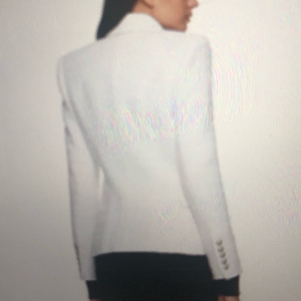 GIFTABLE . Balmain White Double-Breasted Tailored Blazer. Size 34 - Picture 3 of 12